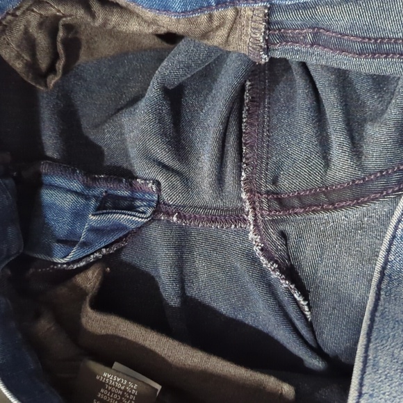 Hudson Blue Jeans - Picture 8 of 8